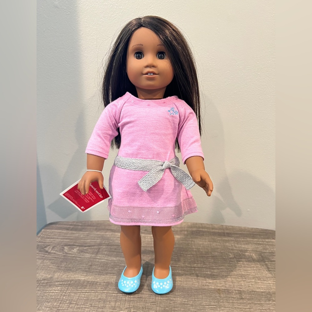 American Girl Doll Truly Me #47 w/ Love To Layer Accessories